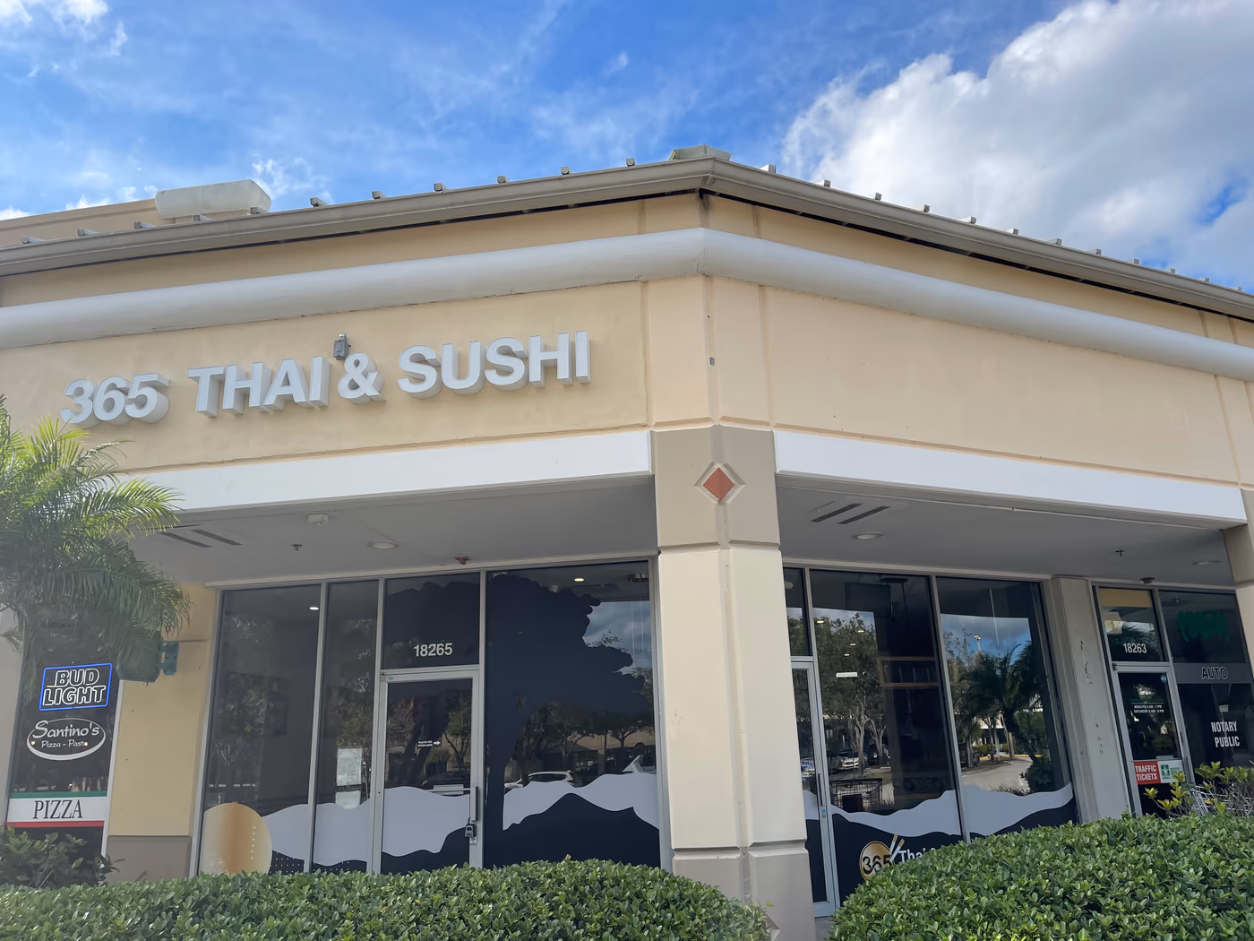 365 Thai & Sushi