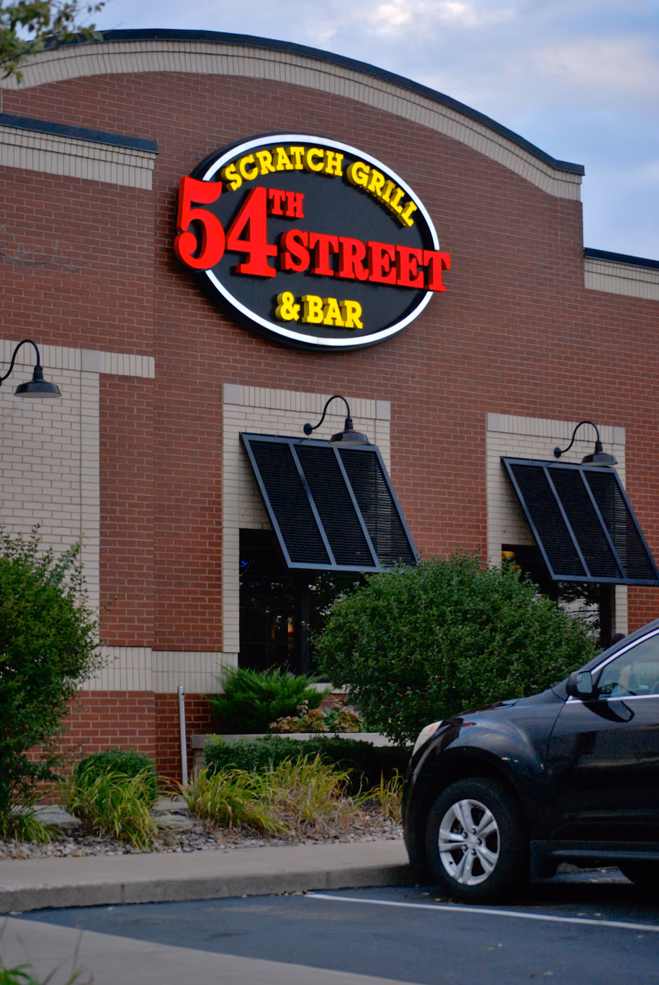 54th Street Scratch Grill & Bar