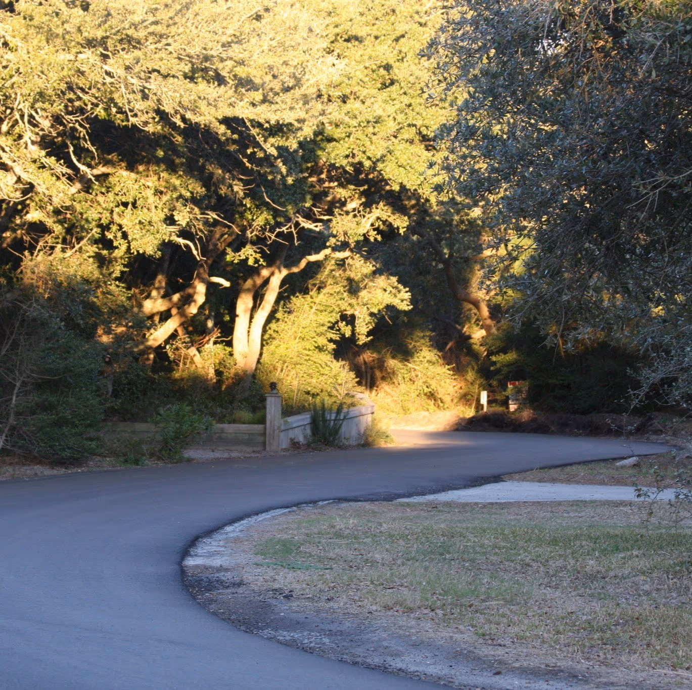 8 East photo 4