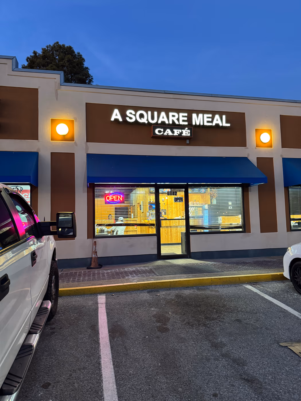 A Square Meal Cafe Bartlett photo 3
