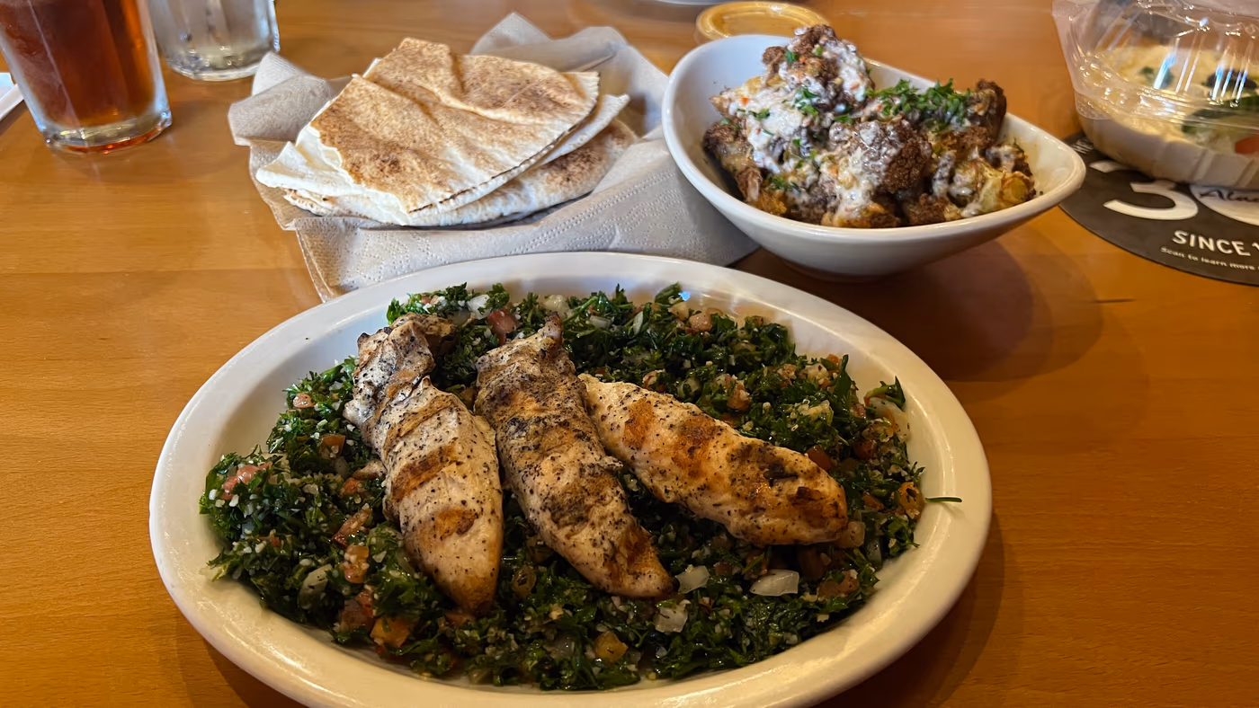 Aladdin's Eatery Cuyahoga Falls photo 4