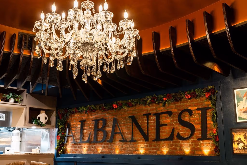 Albanesi Restaurant and Bar photo 2