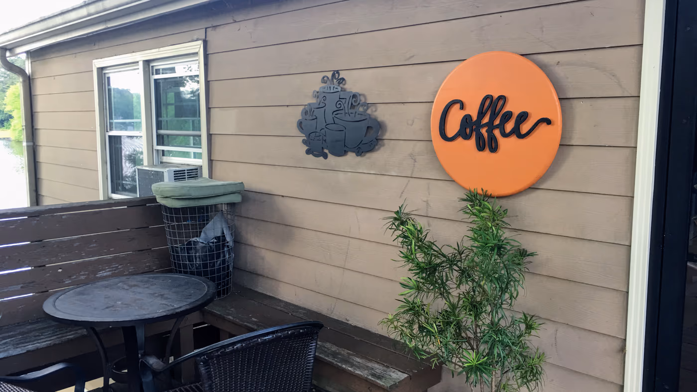 Alcove Coffeehouse & Lakefront Patio photo 3