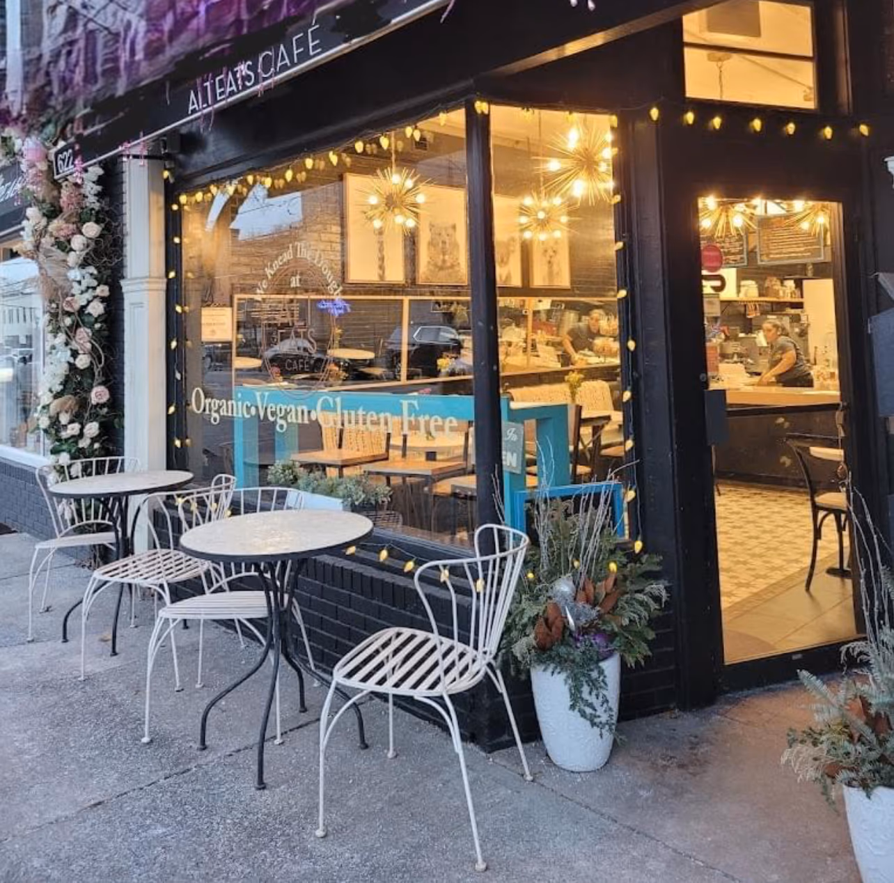 Alt Eats Cafe