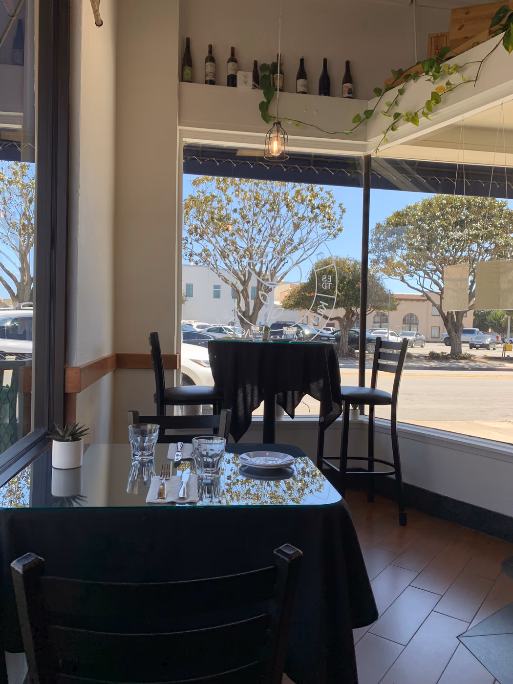 Amapola Kitchen and Wine Merchant photo 3