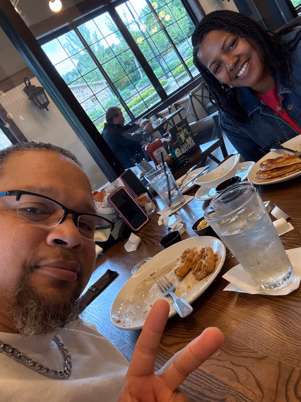 Another Broken Egg Cafe