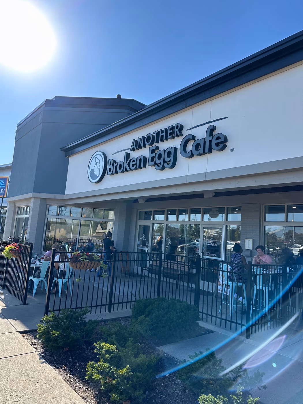 Another Broken Egg Cafe