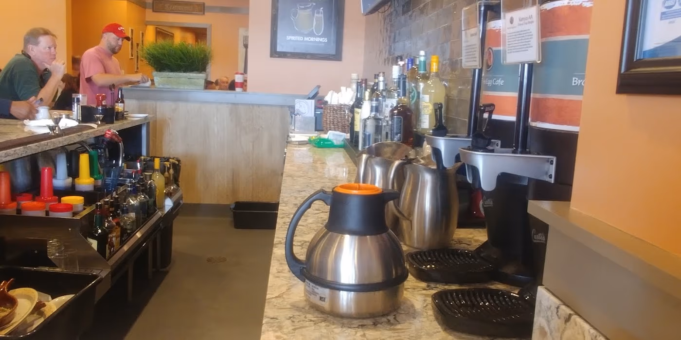 Another Broken Egg Cafe photo 4