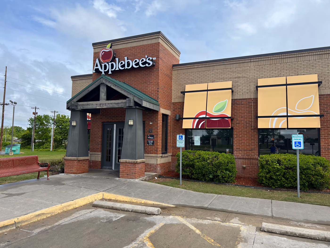 Applebee's Grill + Bar photo 2