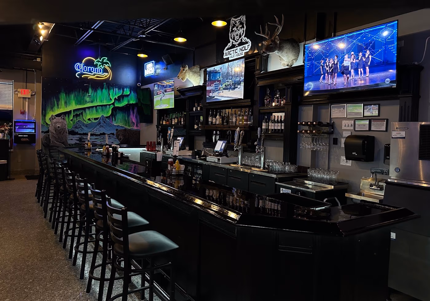 Arctic Wolf Ale House photo 2