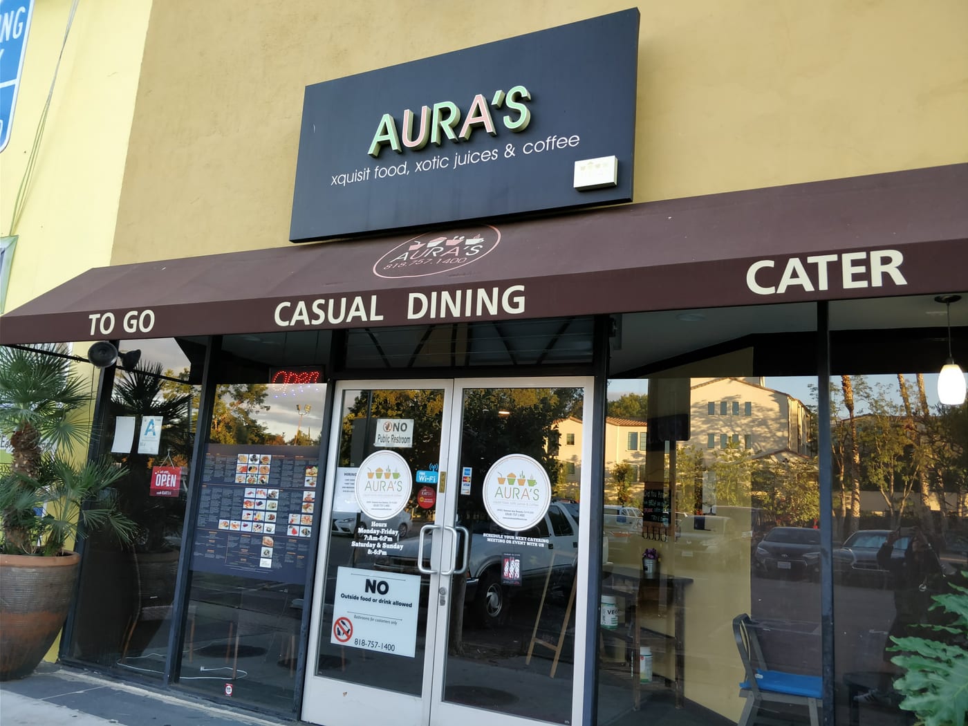 Aura's Cafe