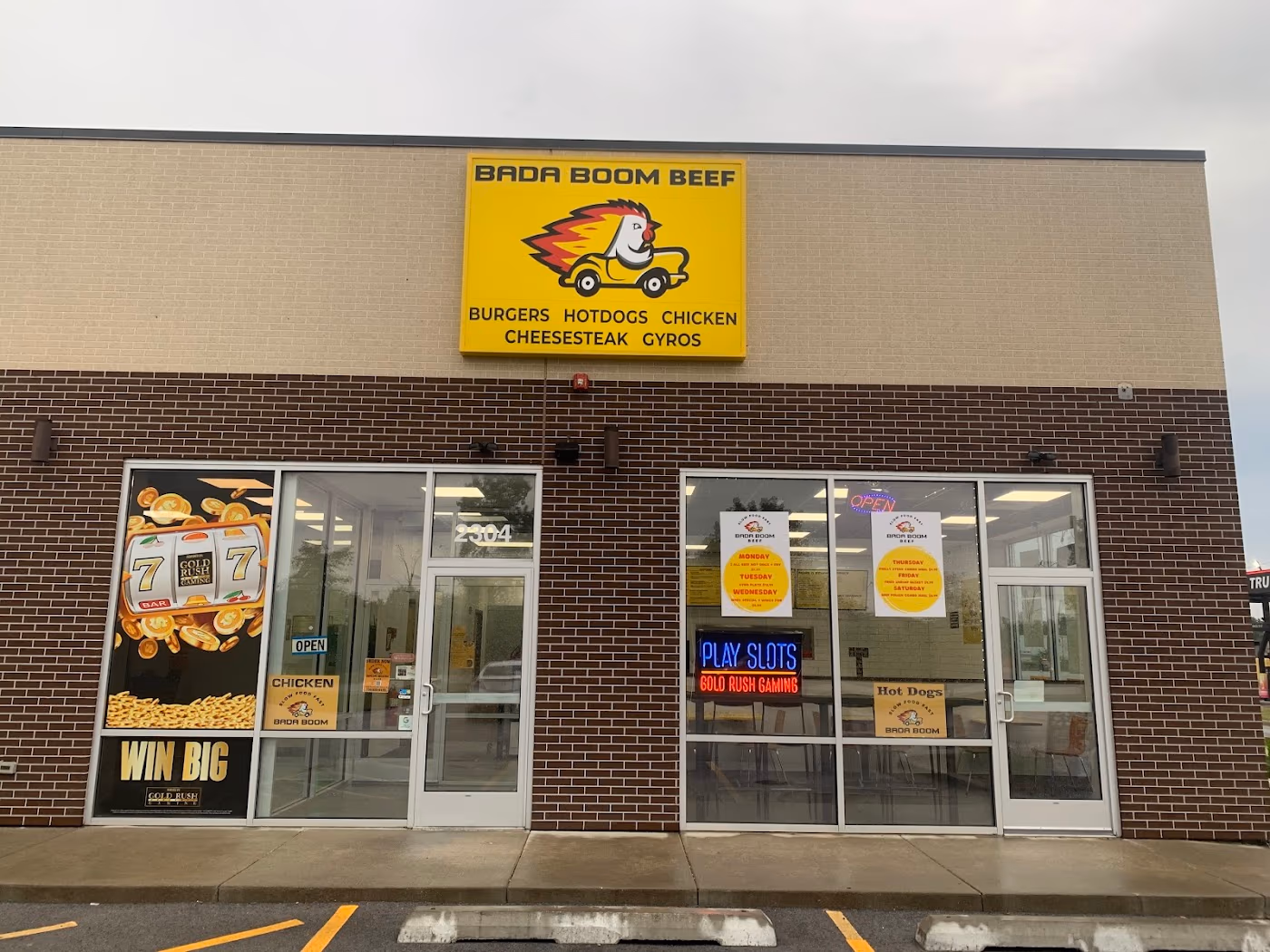 BADA BOOM BEEF, BURGERS, DOGS, & CHICKEN photo 3