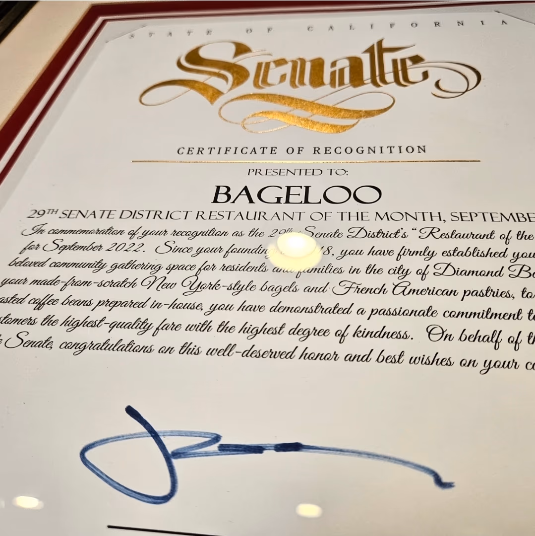 BAGELOO Bagel & Coffee Shop photo 3