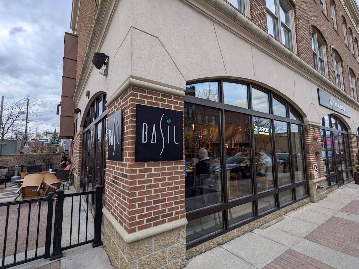 Basil Asian Bistro