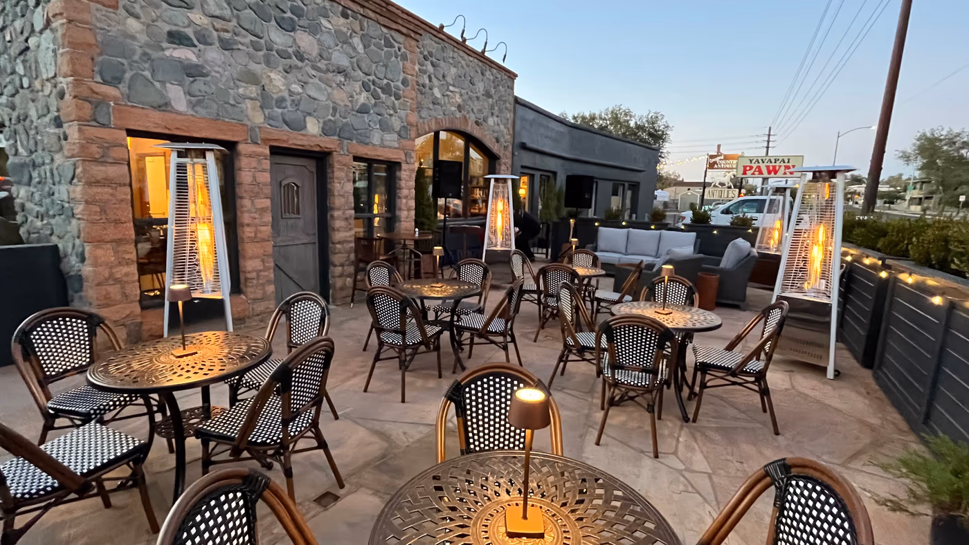 Bear & Dragon Cafe & Restaurant