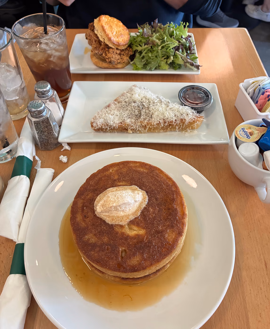 Beau's Cafe photo 2