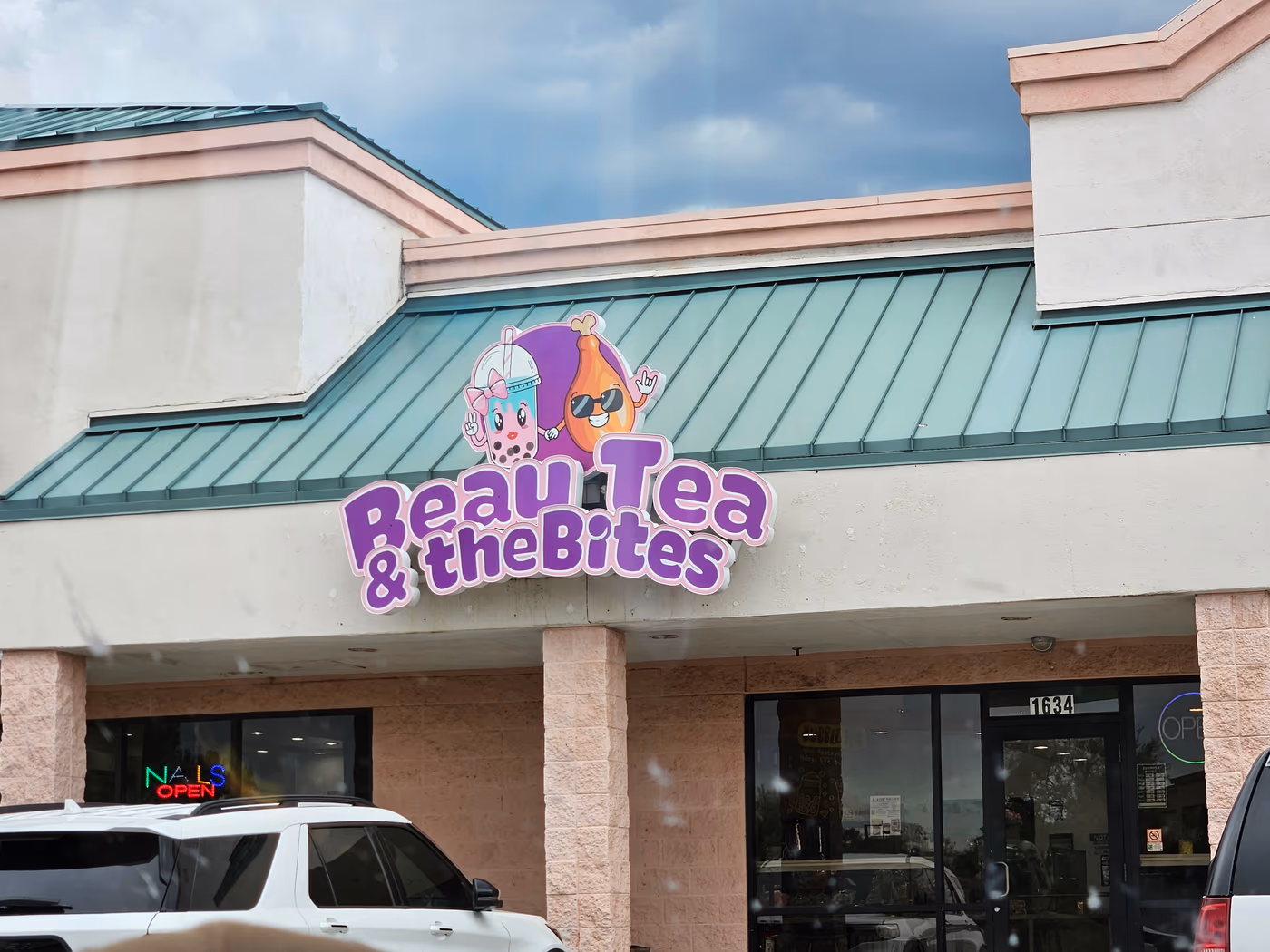 Beau Tea and The Bites