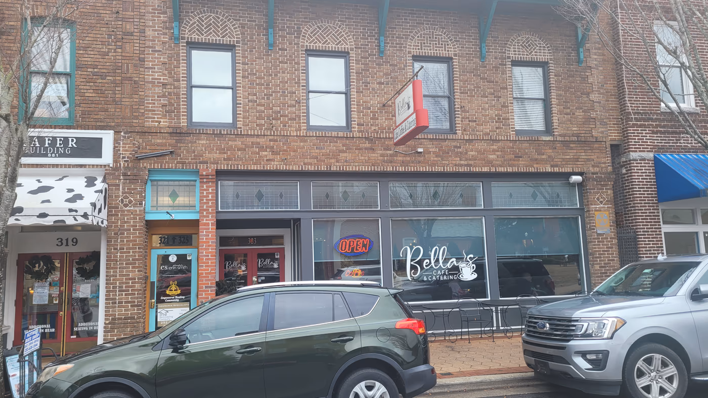 Bella's Cafe & Catering photo 4
