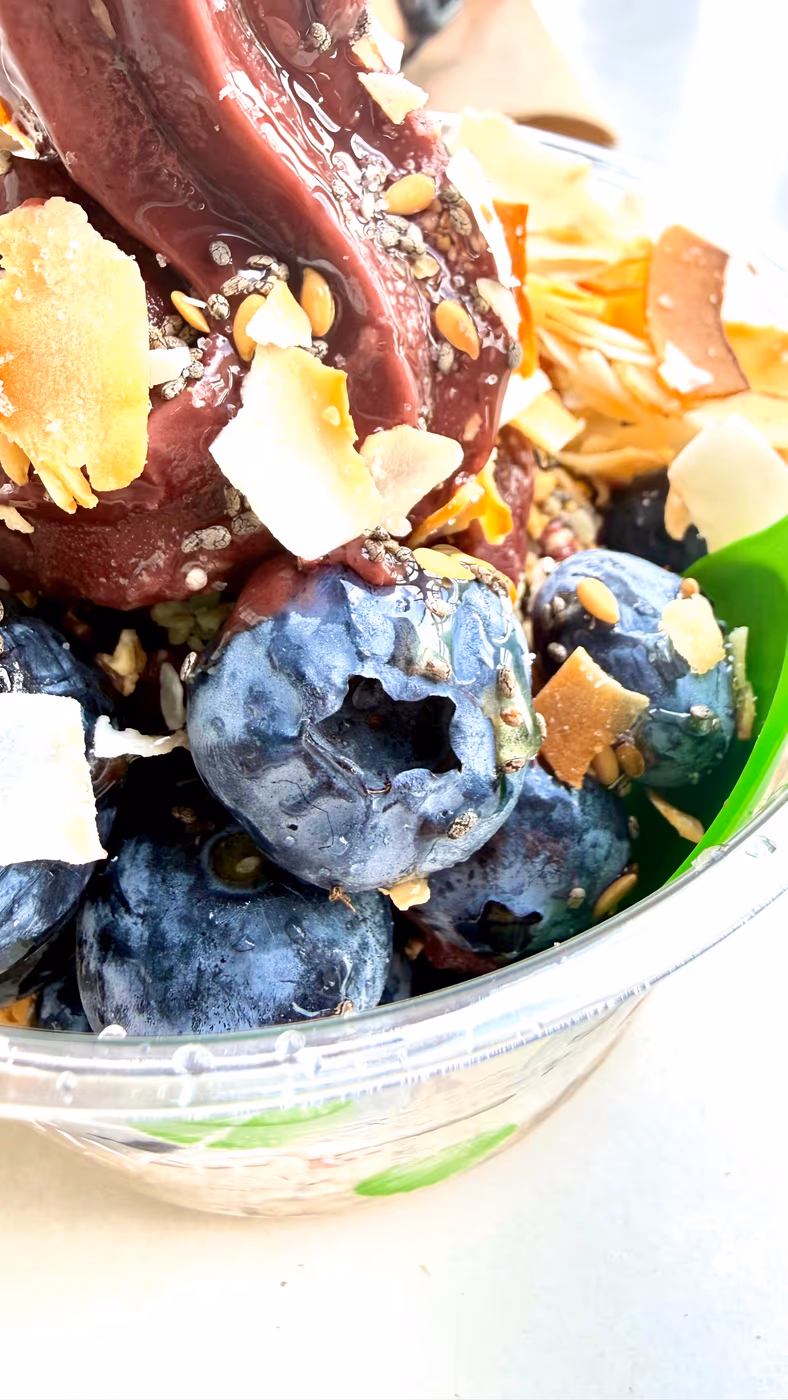 Berry Divine Acai Bowls photo 2