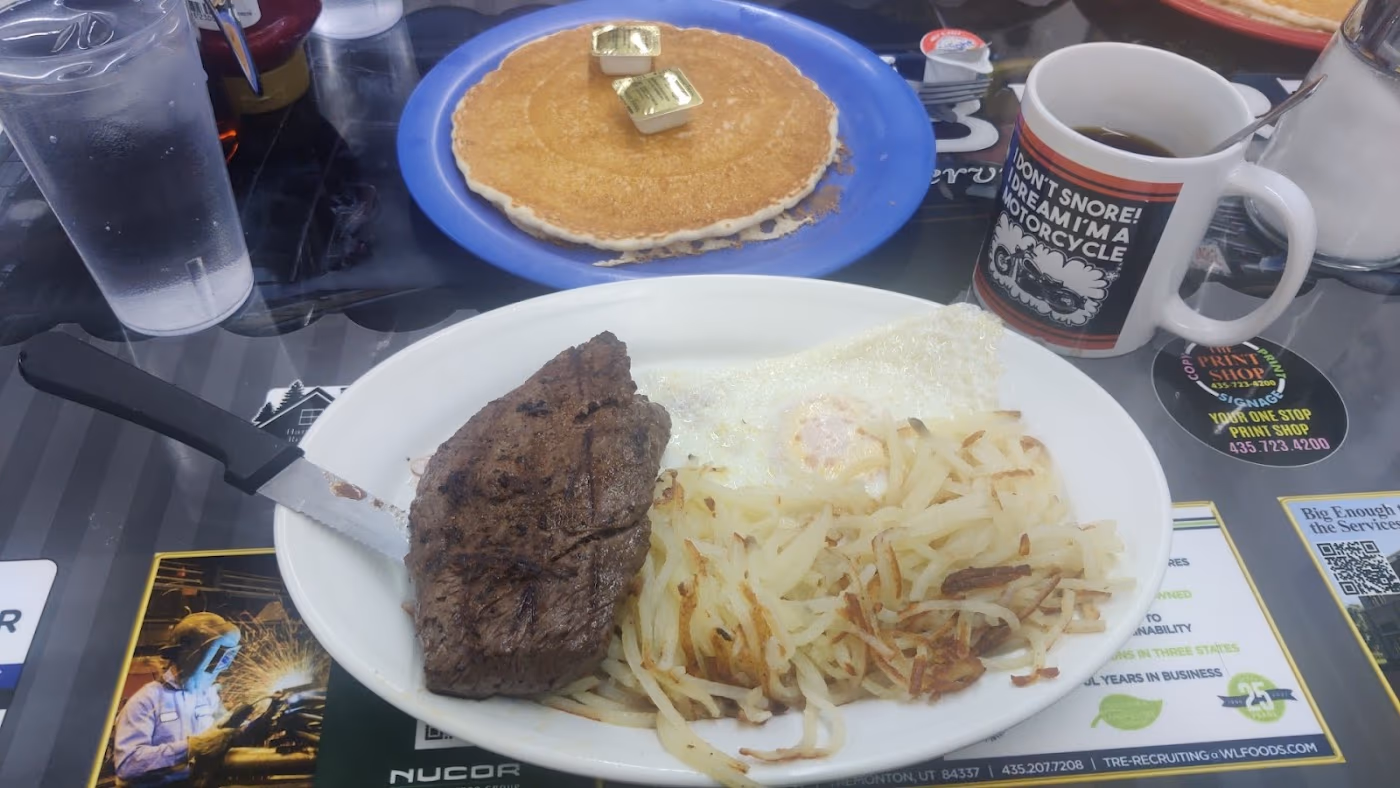 Bert's Family Cafe photo 3