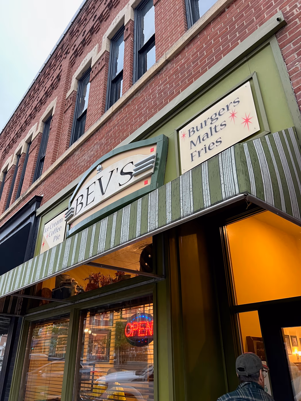 Bev's Cafe photo 2