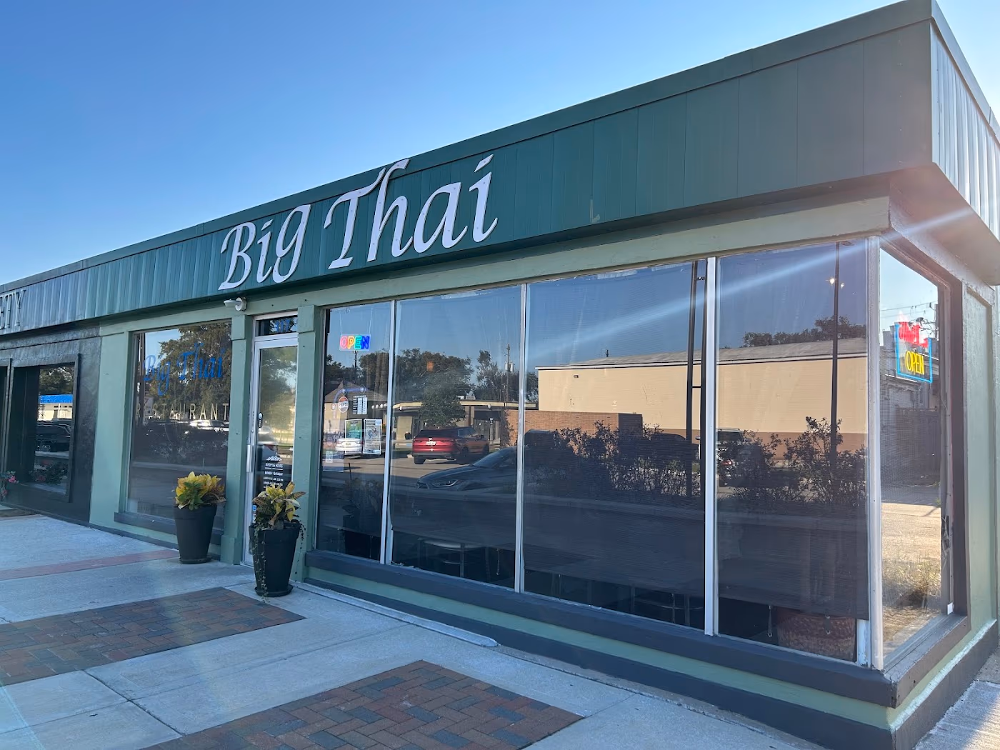 Big Thai Restaurant photo 2