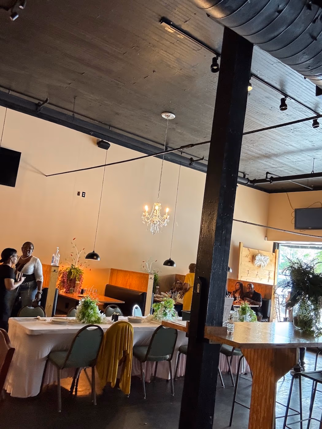 Bistro on 19 photo 2