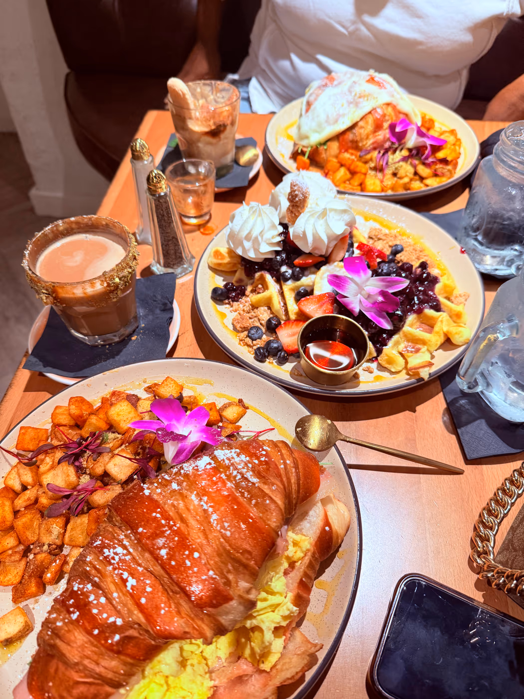 Bistrology Breakfast & Brunch. photo 2