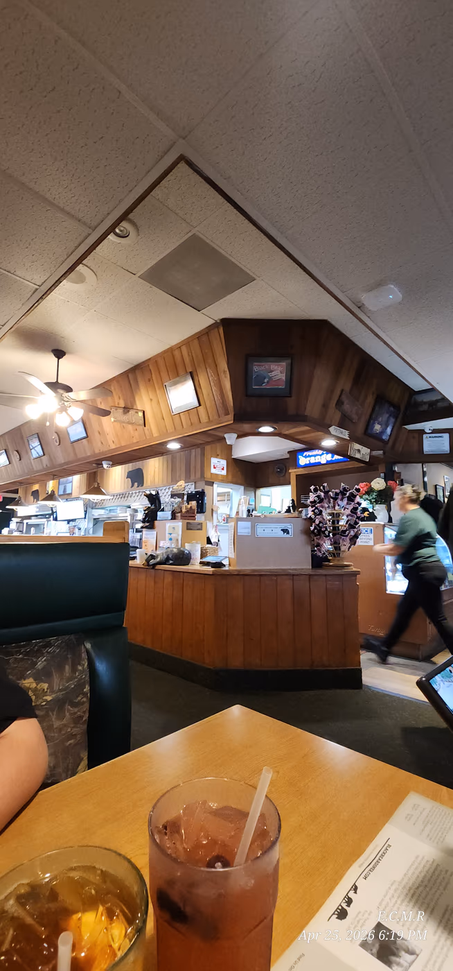 Black Bear Diner Porterville photo 3