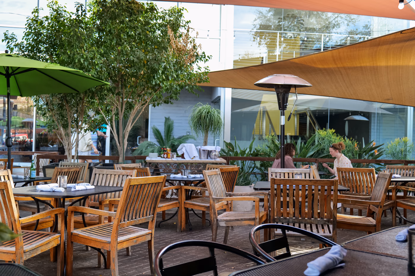 Black Mountain Cafe & Lounge photo 2