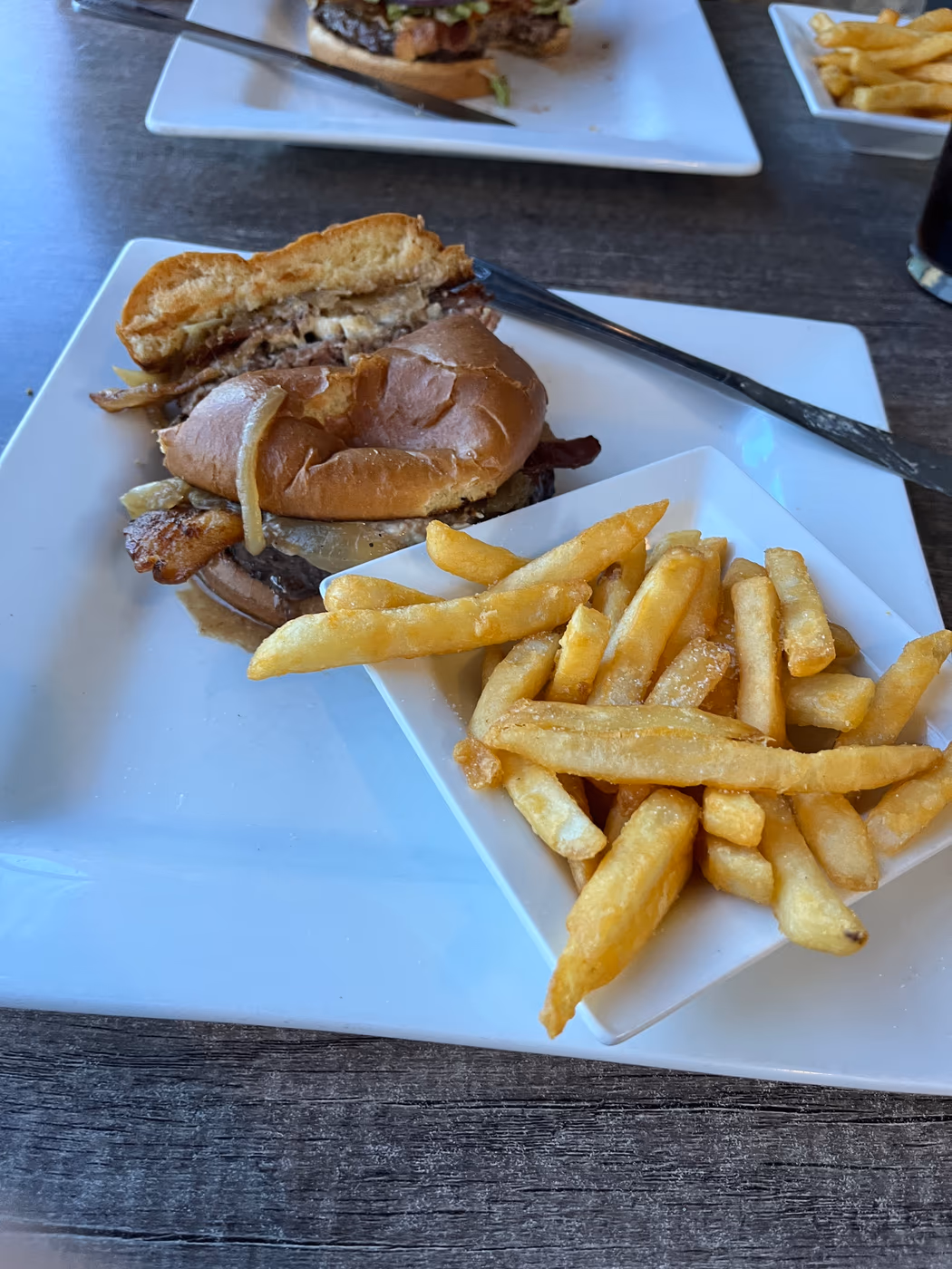 Blu Burger Grille
