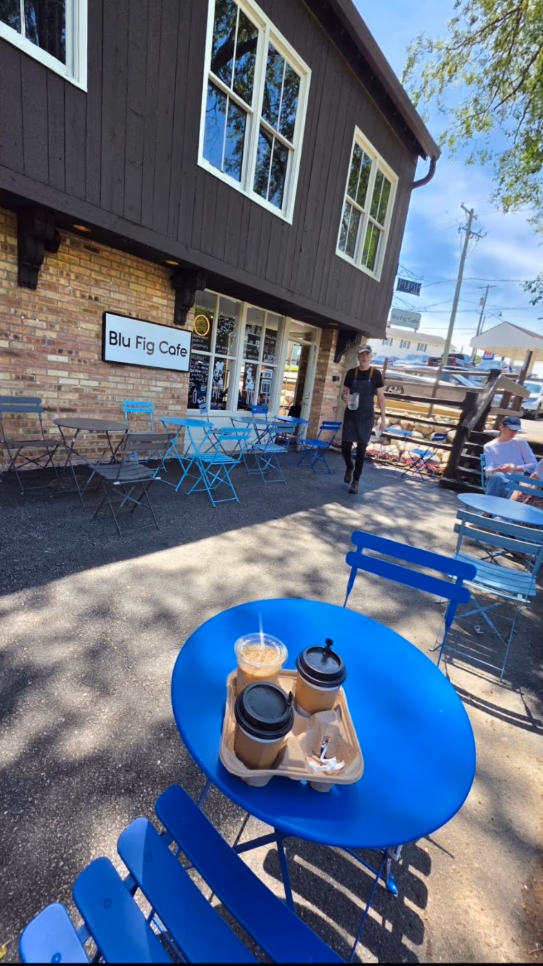 Blu Fig Cafe photo 3