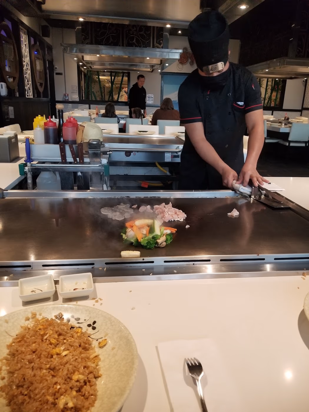BLUE FIN JAPANESE SUSHI & STEAKHOUSE photo 3