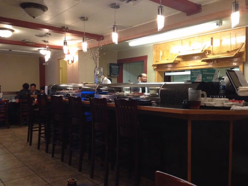 Blue Moon Asian Cuisine & Sushi Bar photo 4