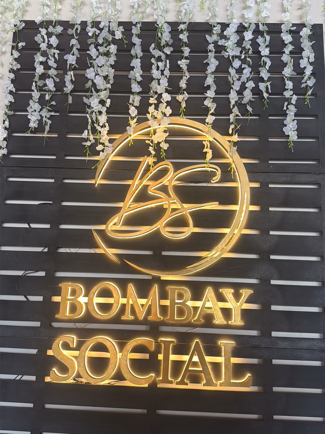 Bombay Social photo 3