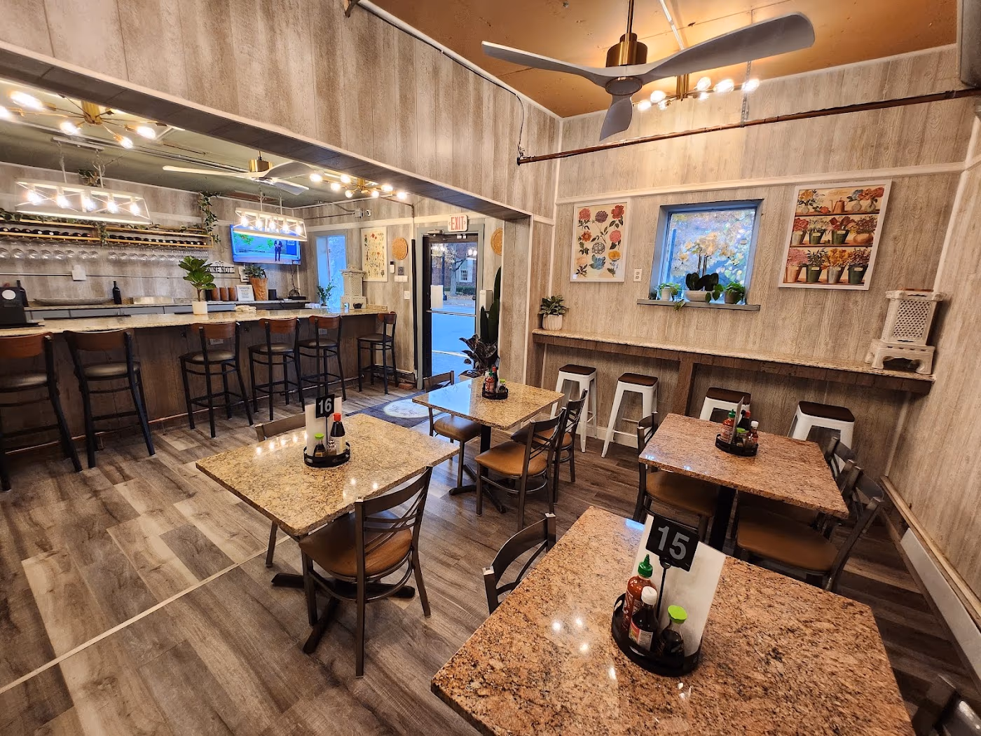 BON VIET Bar and Restaurant photo 3