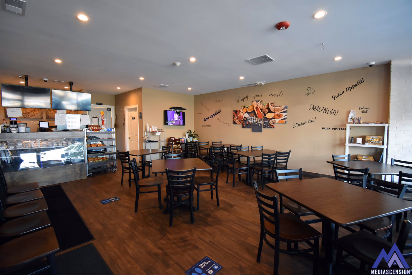 Boon Cafe' (Fusion Restaurant)