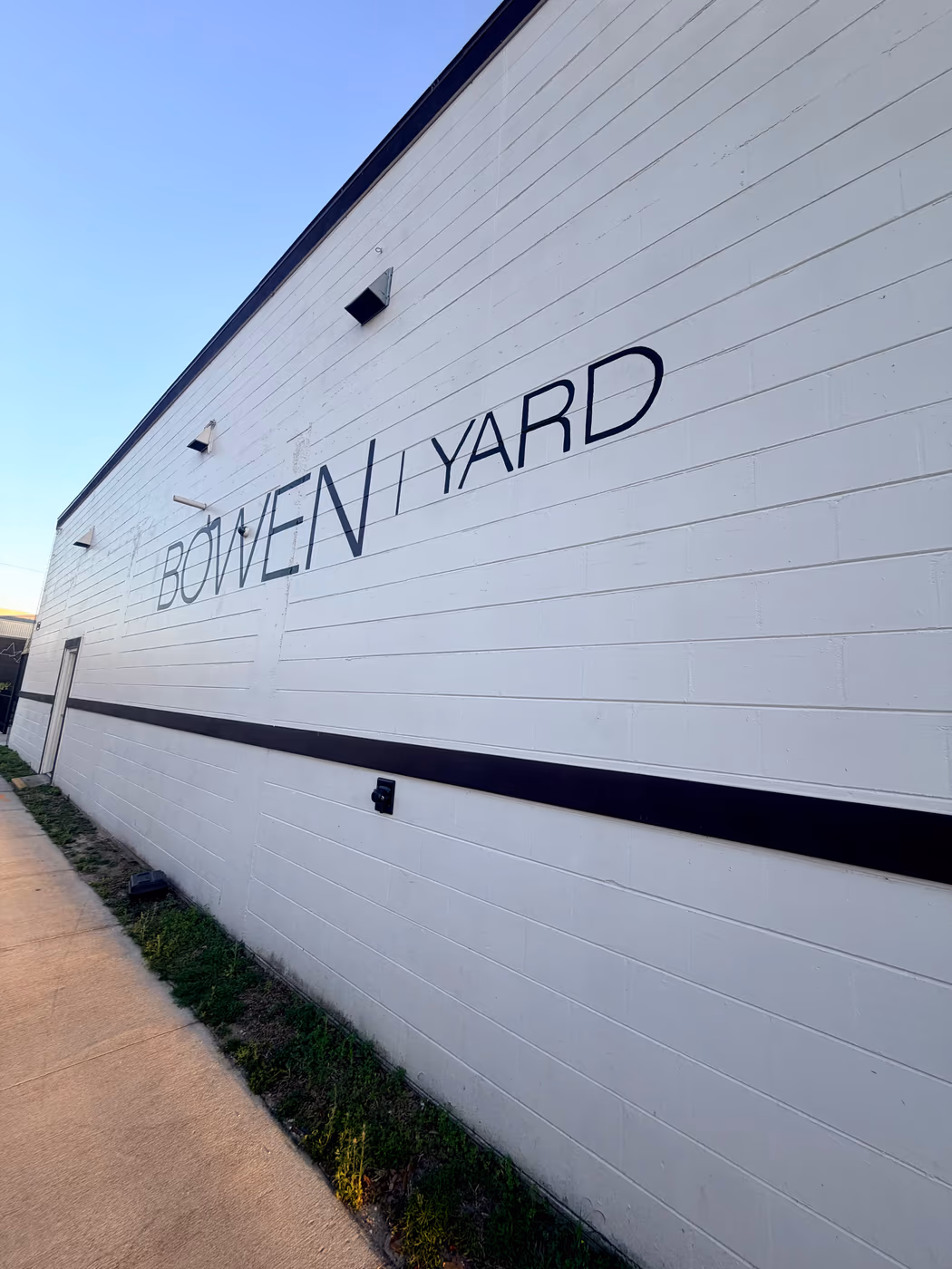 Bowen Yard photo 4