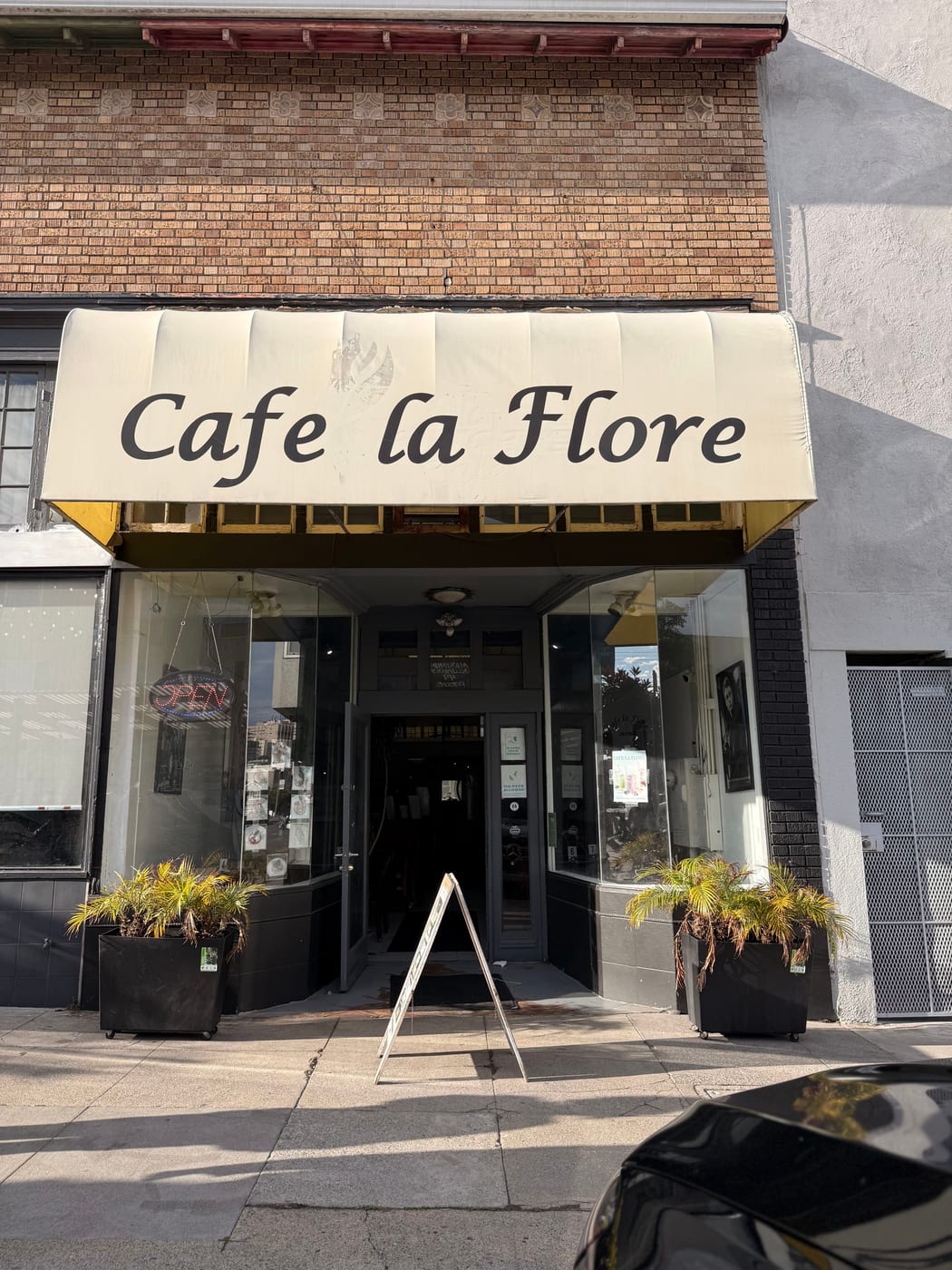 Cafe La Flore Irving