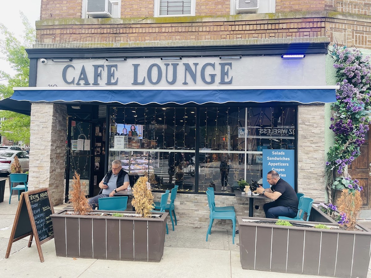 Cafe Lounge