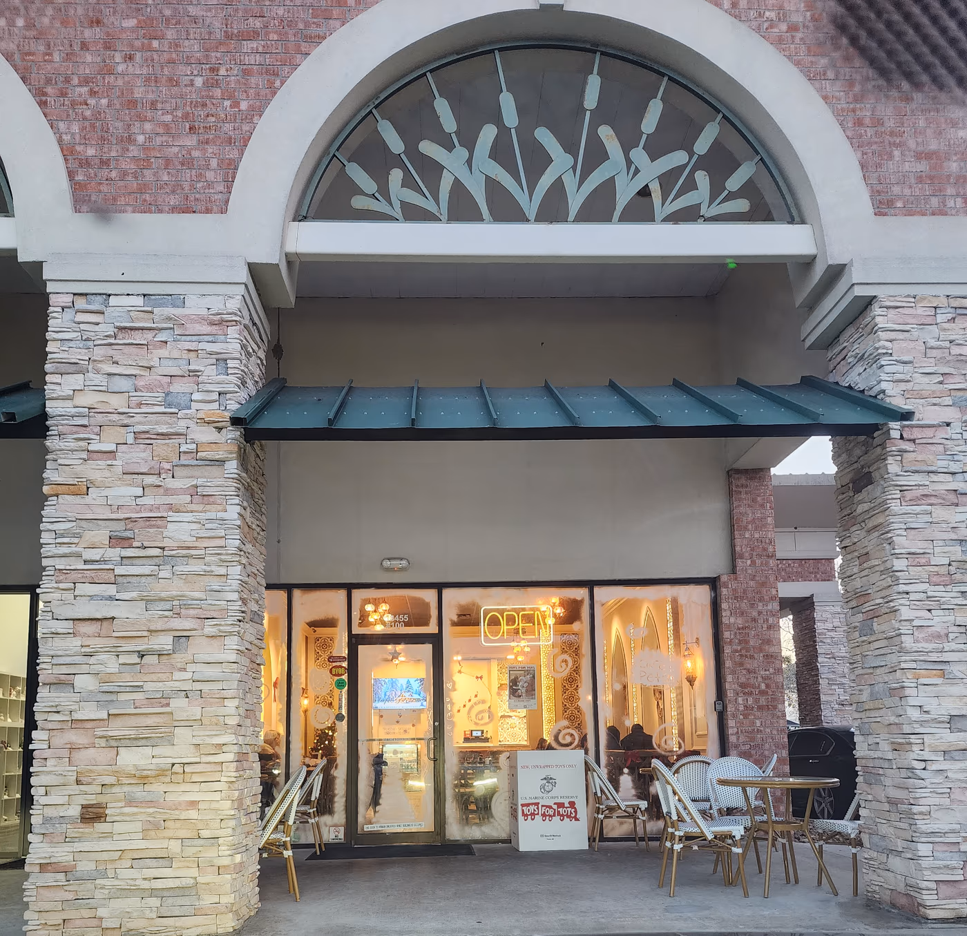 Cafe Petra Greek & Lebanese Restaurant photo 3