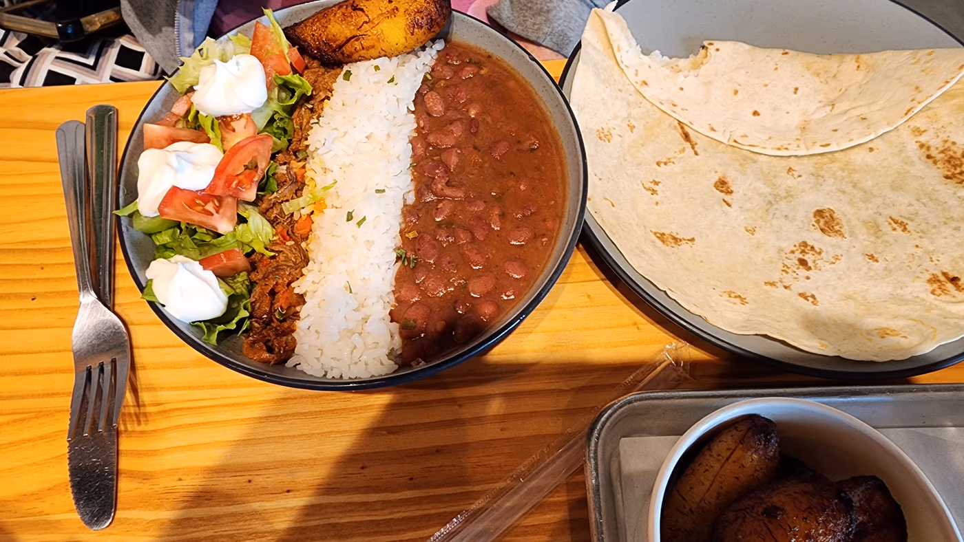 Candelaria Eatery & Cafe