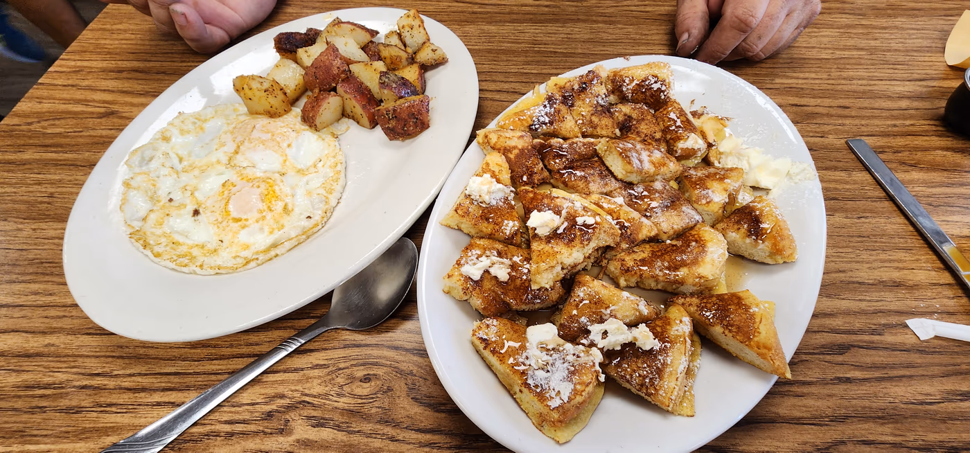 Celebrity Diner and Bakery