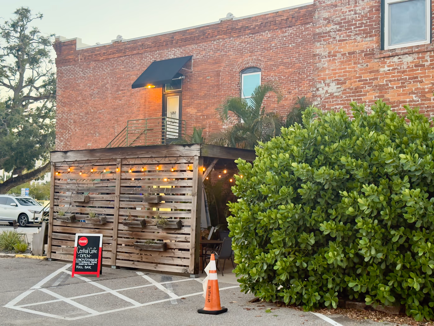 Central Cafe