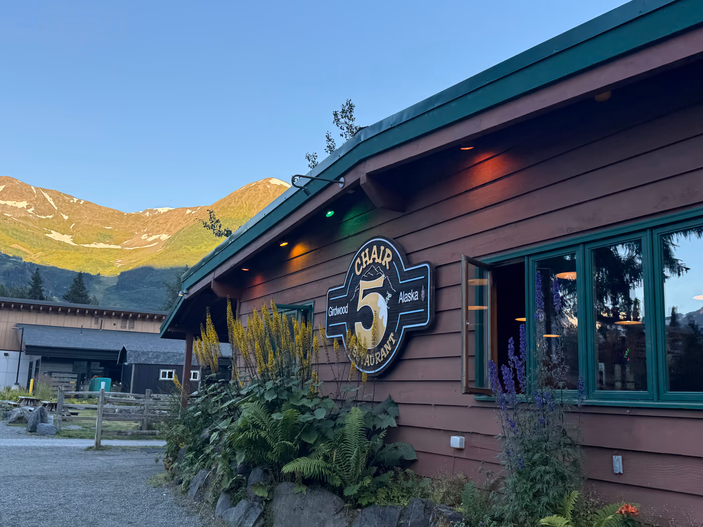 Chair 5 Restaurant