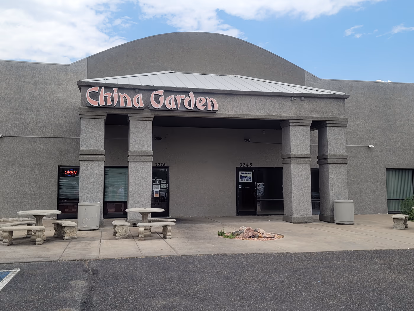 China Garden Restaurant photo 2