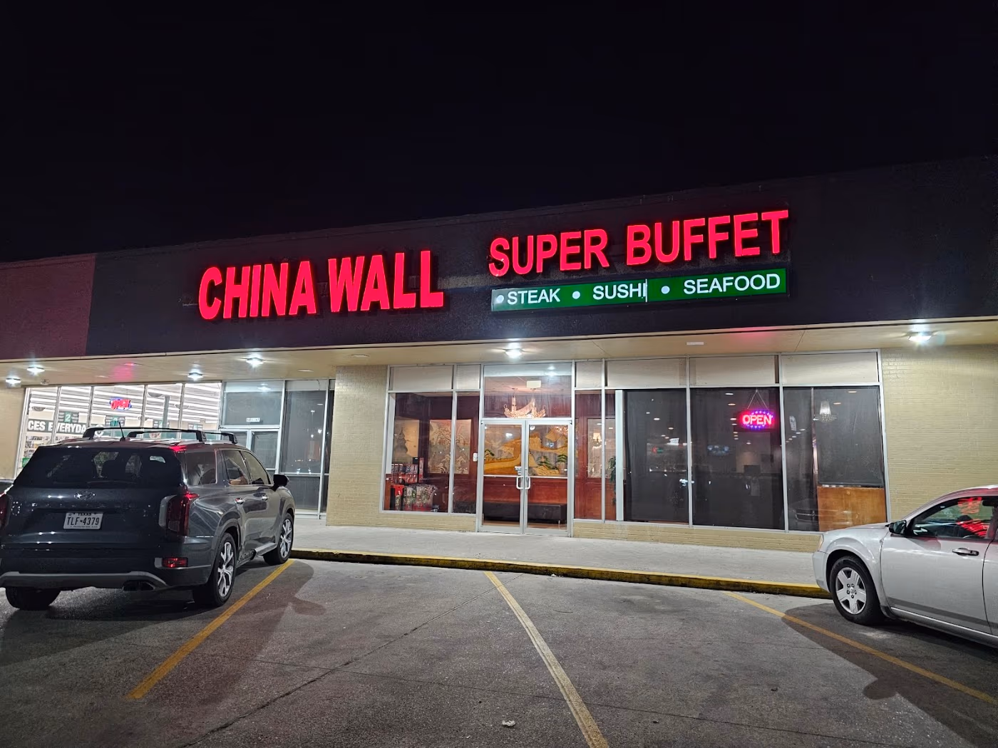 China Wall Super Buffet