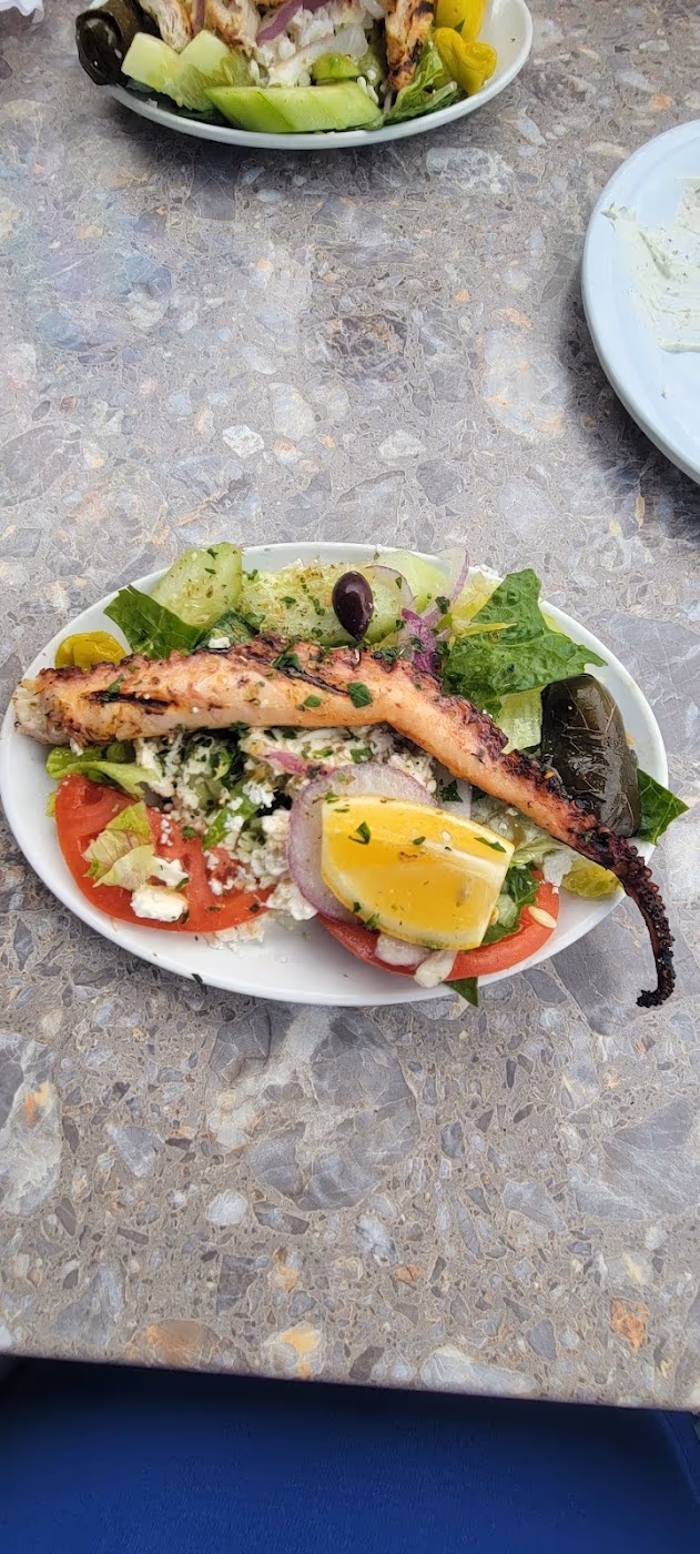 Chris' Taverna photo 3