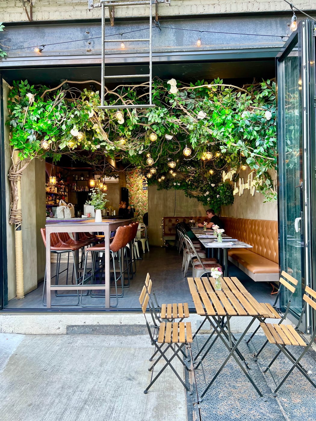 Chu Ros Thai NYC