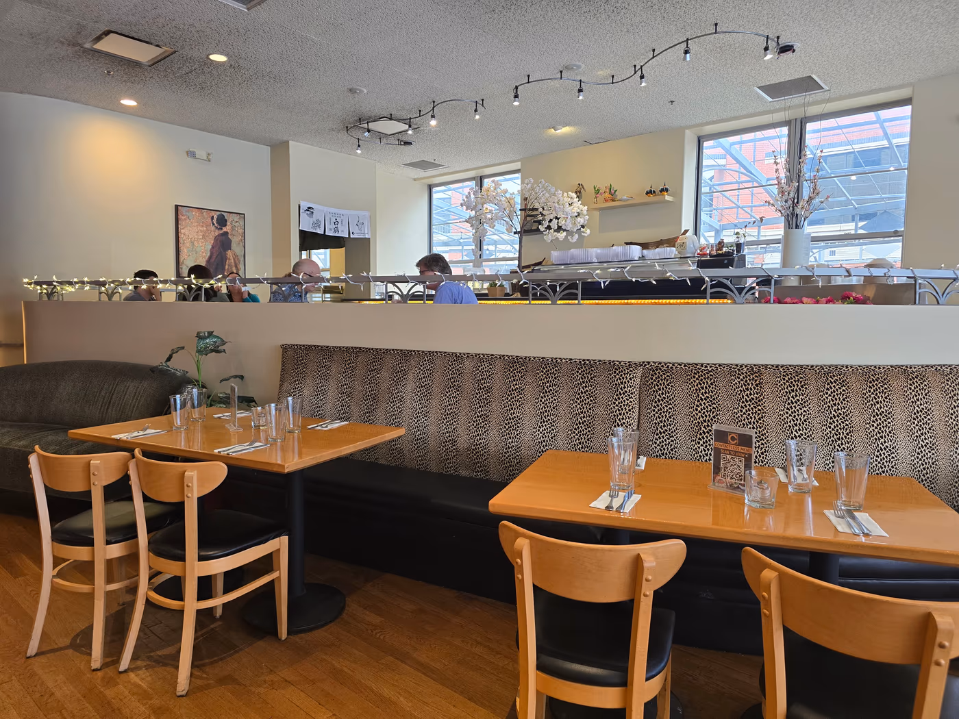 Cilantro Thai & Sushi Restaurant photo 2